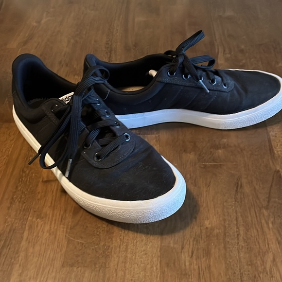 Adidas sneakers - Picture 3 of 4